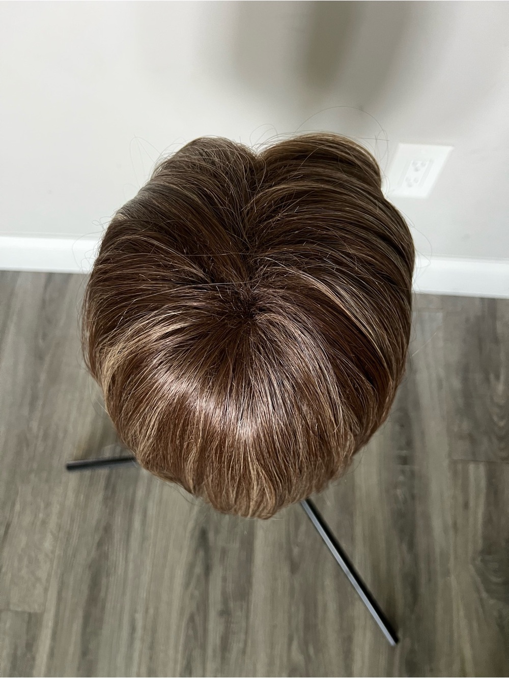 13โ Layered Bob Lace Front Wig in Light Brown with Subtle Highlights - Picture 5 of 15